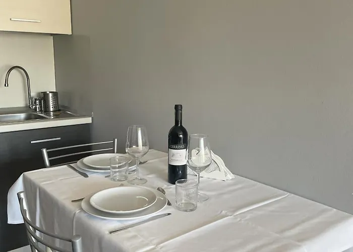 Finestre Di Langa مزرعة للإقامة *